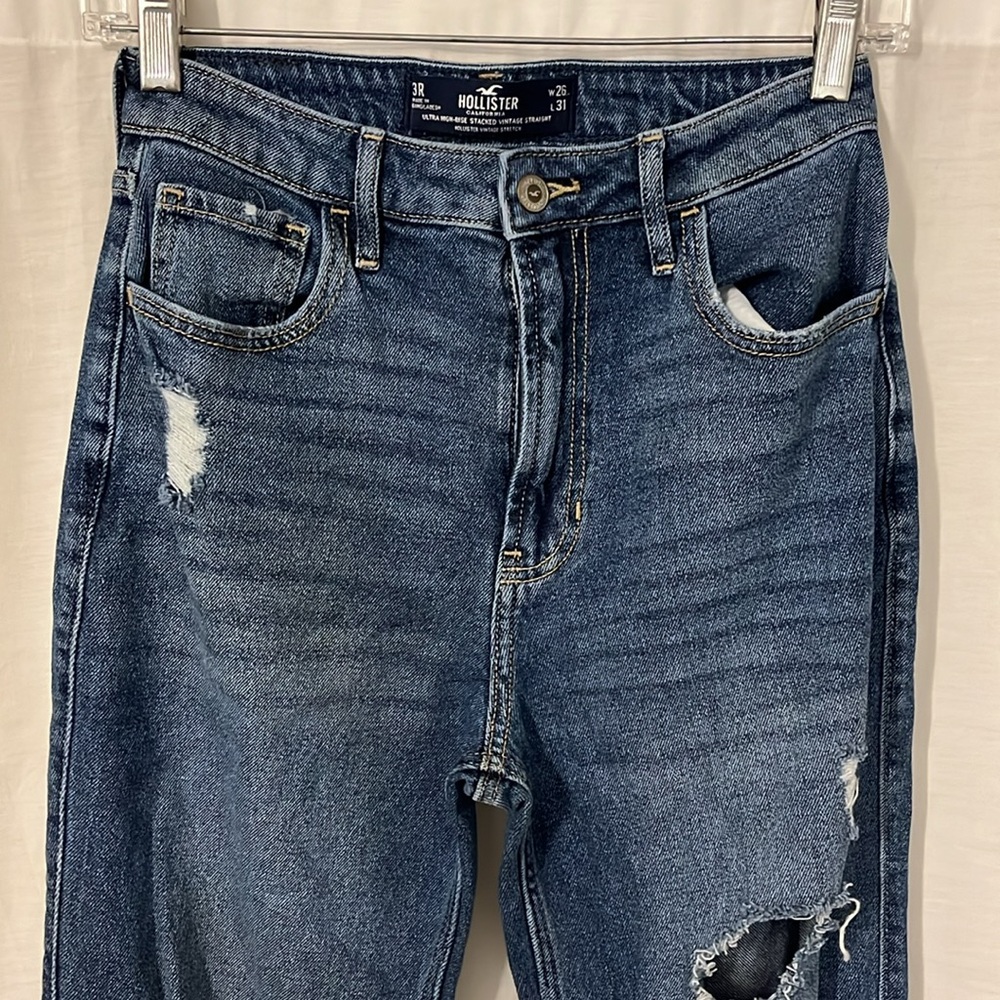 **3/$20** Hollister Vintage Straight Jeans - Size 3R / 26  CP